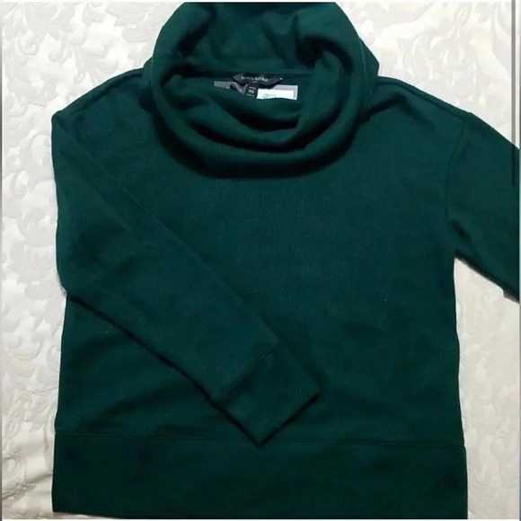 Banana Republic Mock Neck Sweater - Picture 4 of 7